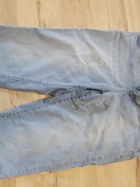 Democracy Light Blue Cropped Skimmer Knee Length Jeans